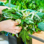 Making a foliage table garland